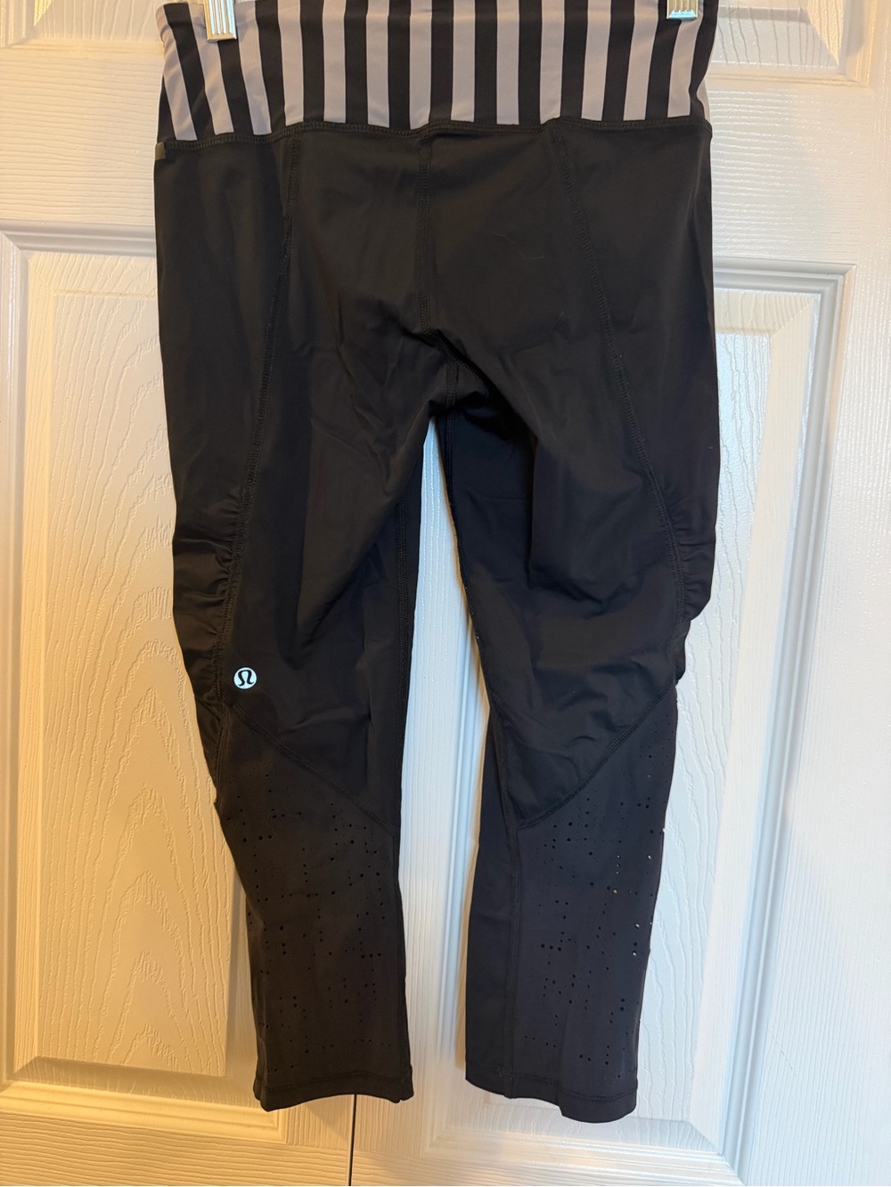 lululemon athletica Black Cropped Leggings